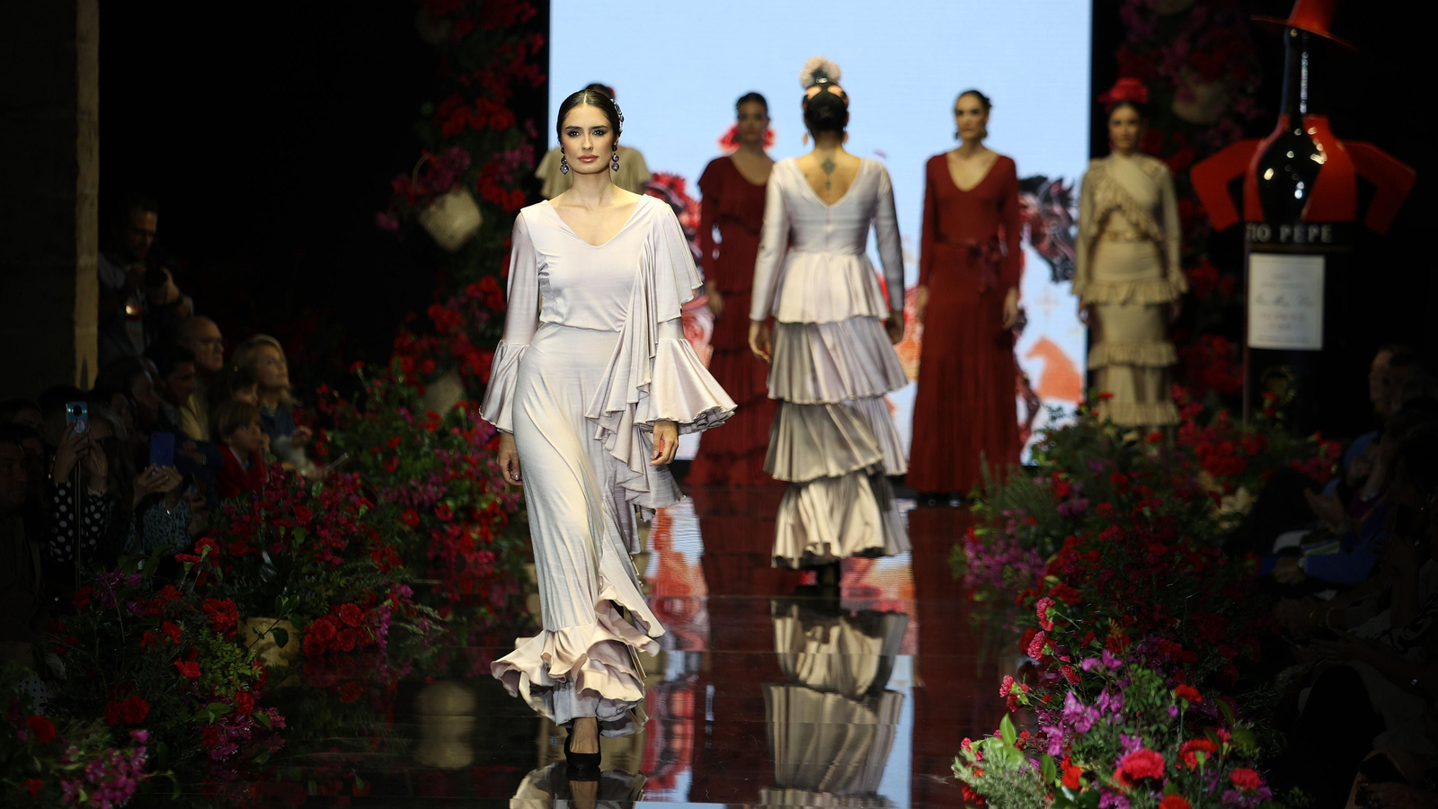 Desfile de Inmaculada González en la Pasarela Flamenca Tío Pepe Jerez 2024