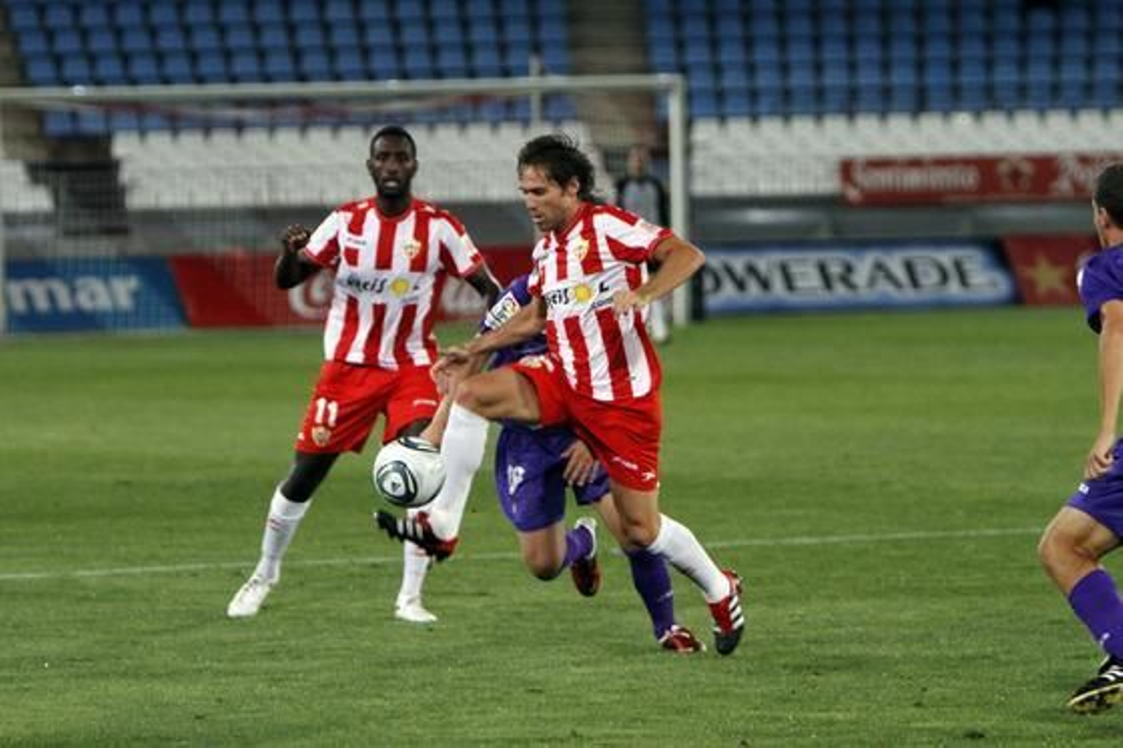El UD Almería pasa de ronda en la Copa del Rey en un partido aburridísimo.

Foto: Ricardo García