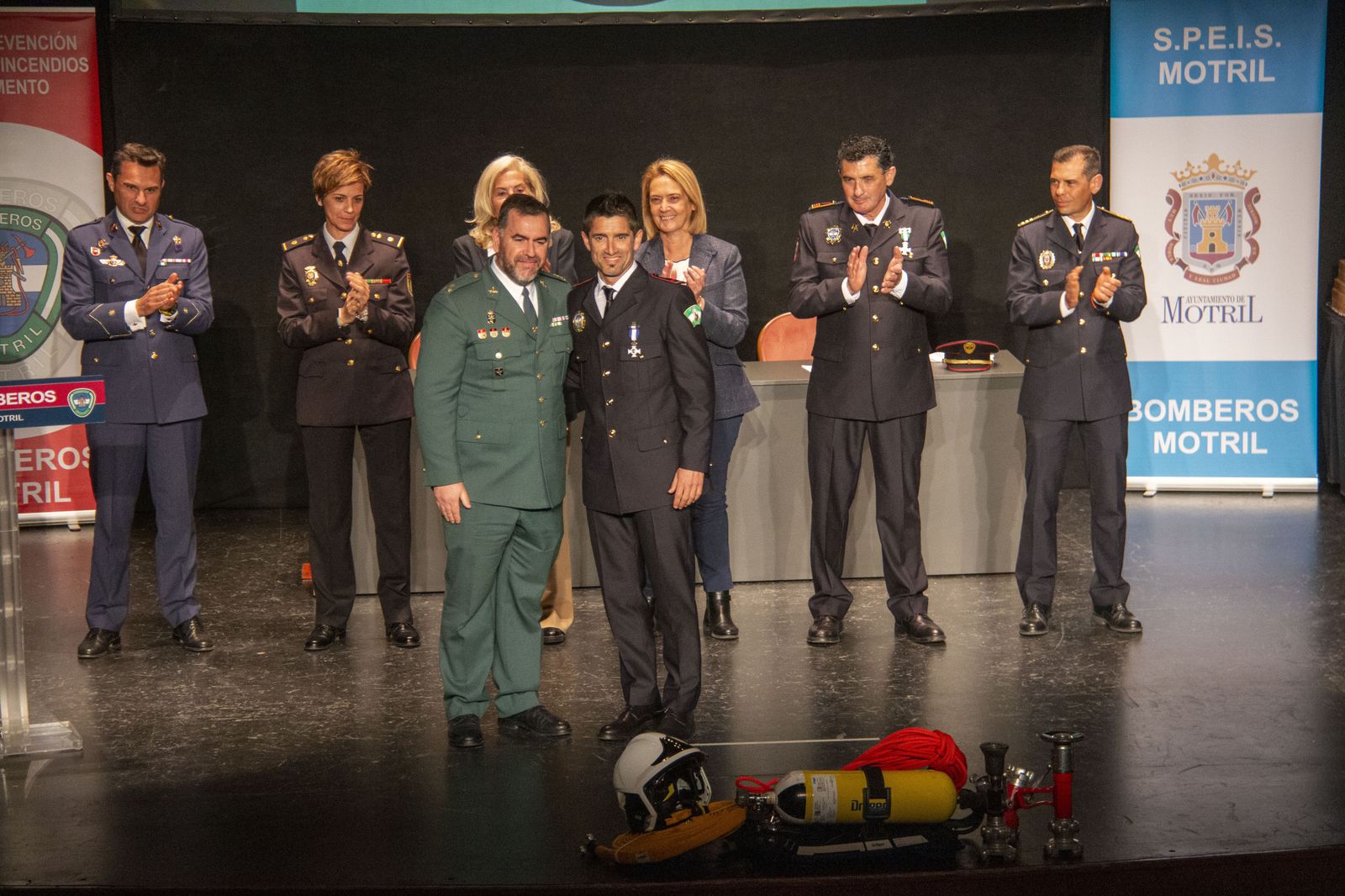 Así ha sido la entrega de condecoraciones y reconocimientos de los Bomberos de Motril