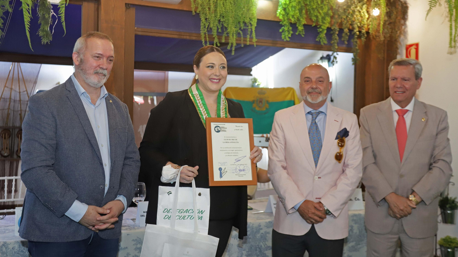 Fotos de la entrega de los premios de Mando Intermedios de Turismo y Hostelería en Palmones