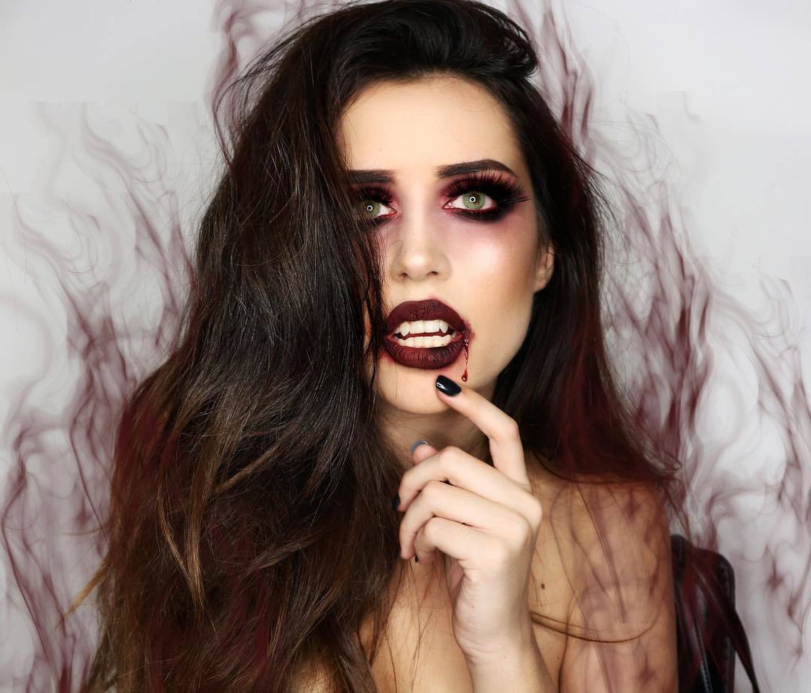 Maquillaje de vampiresa, de @anabel.mua