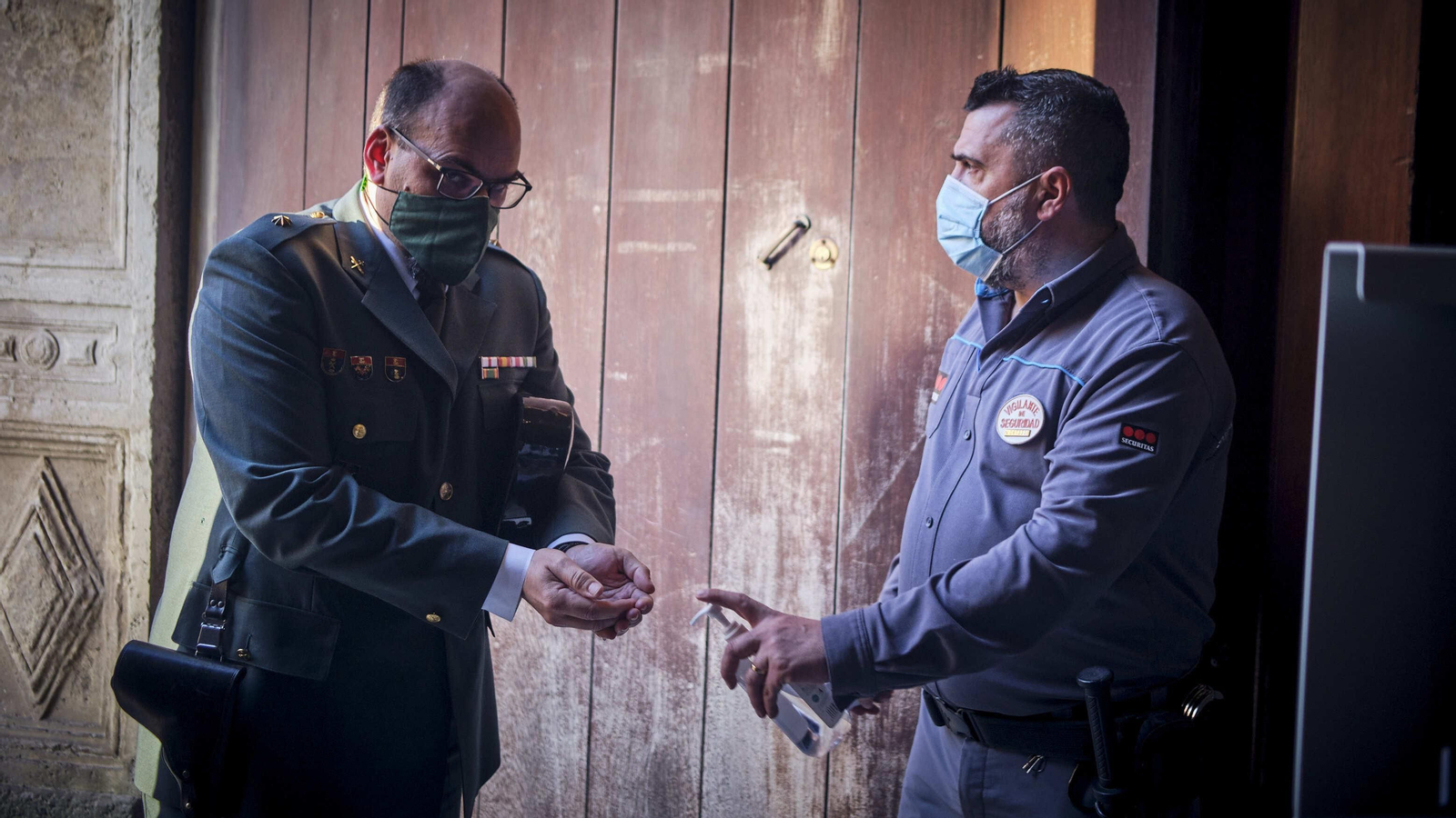 Vía Crucis de Piedad en el interior de La Catedral.