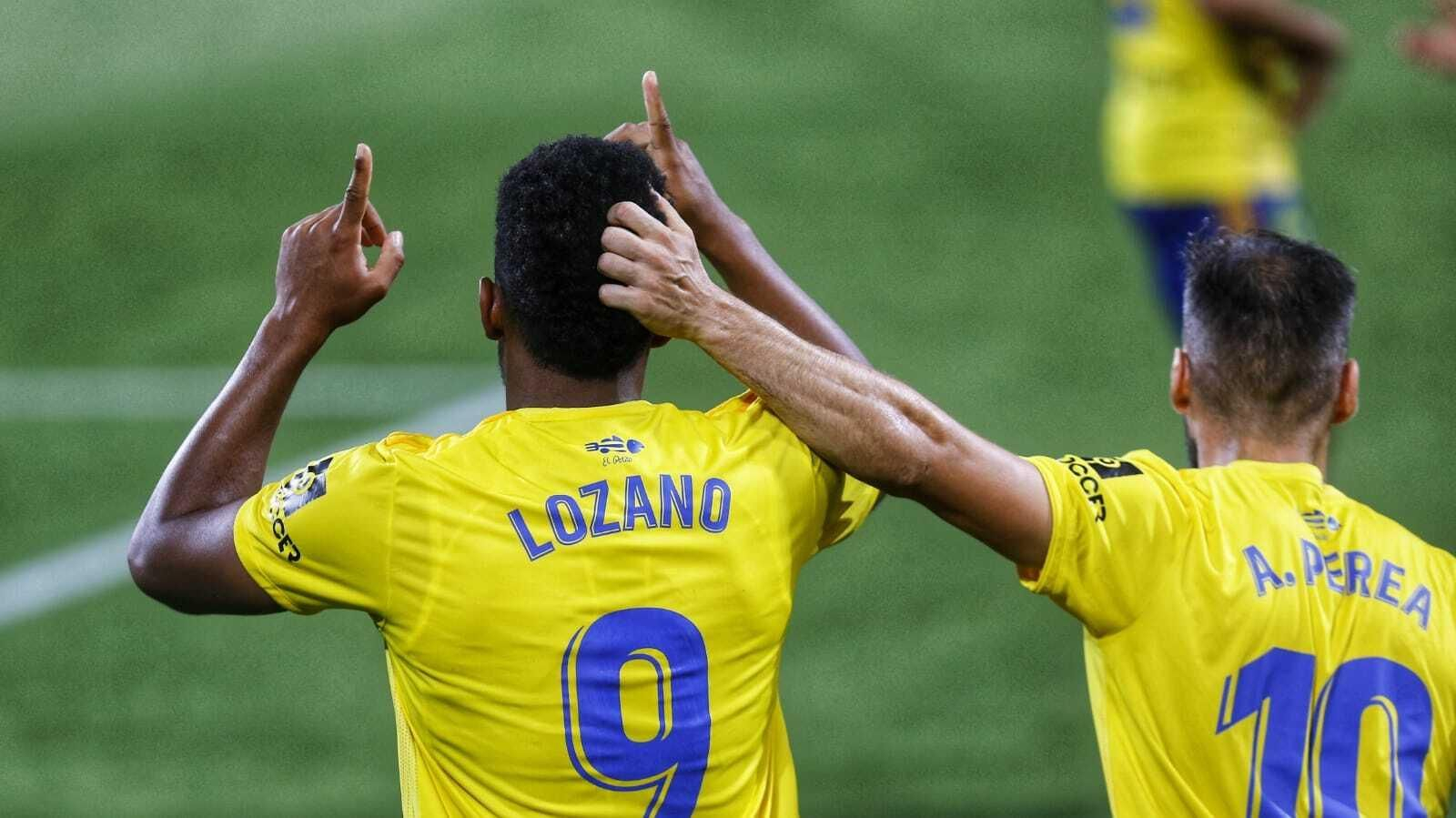 Las imágenes del Cádiz-Oviedo