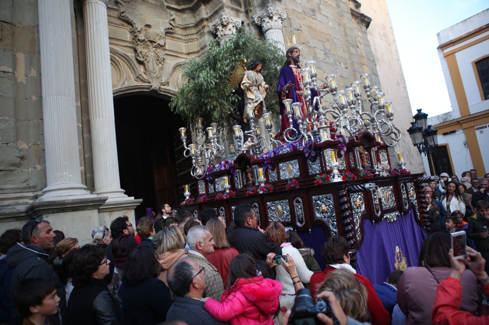 Imágenes del Lunes Santo en la comarca