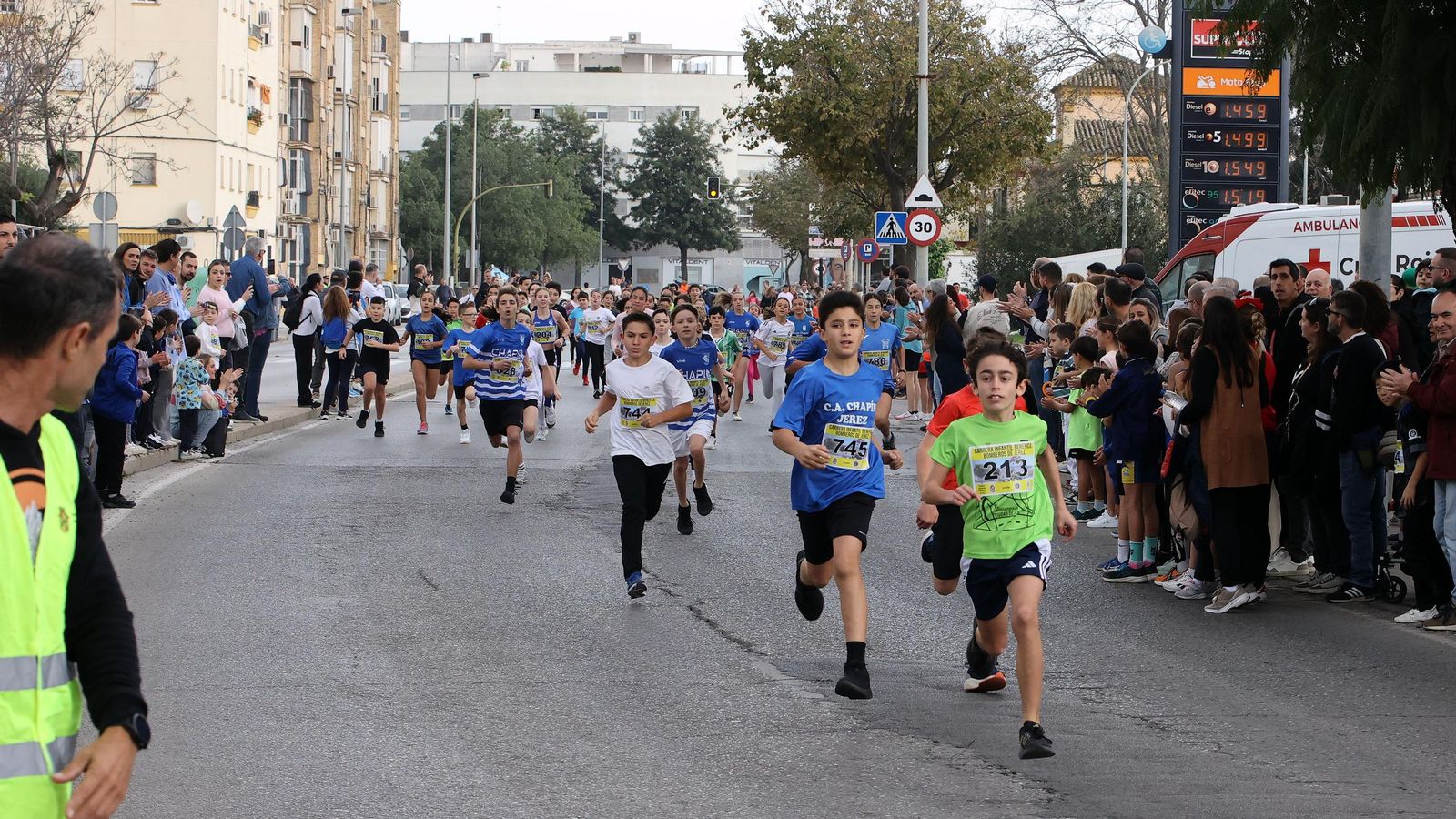 Búscate en la 4ª carrera infantil benéfica Bomberos de Jerez 2024