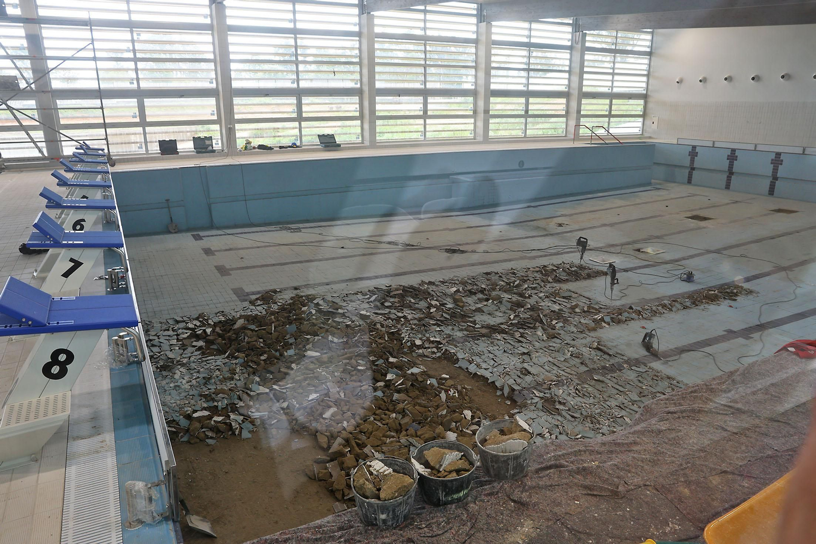 Imágenes de la visita a las obras de la Ciudad Deportiva de Huelva