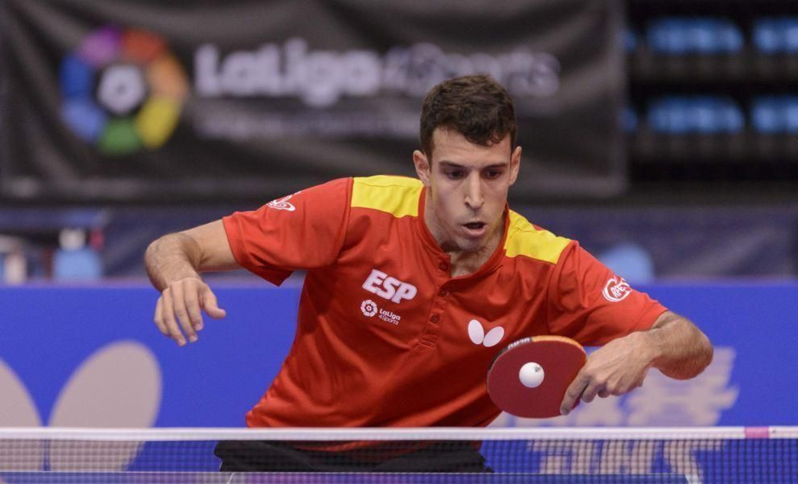 Álvaro Robles, durante un partido con la selección española de tenis de mesa.