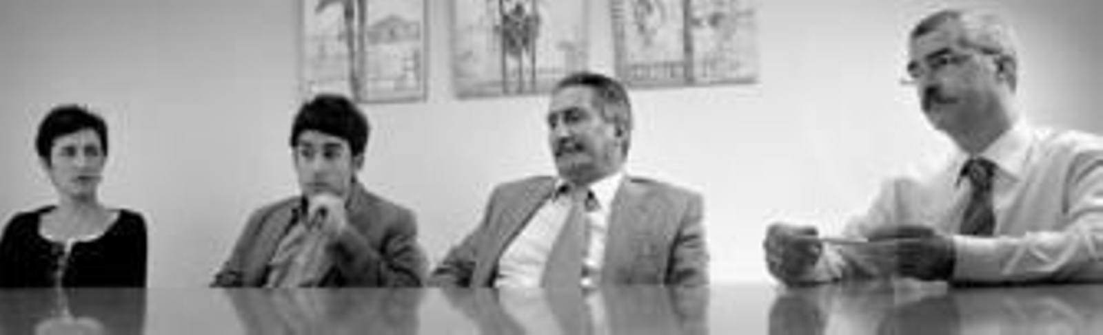 María Fernández, Carlos Martín (coordinadores del proyecto en China), Manuel Martín (presidente del Grupo Coremsa) y Francisco Tocón (vicepresidente de la compañía).