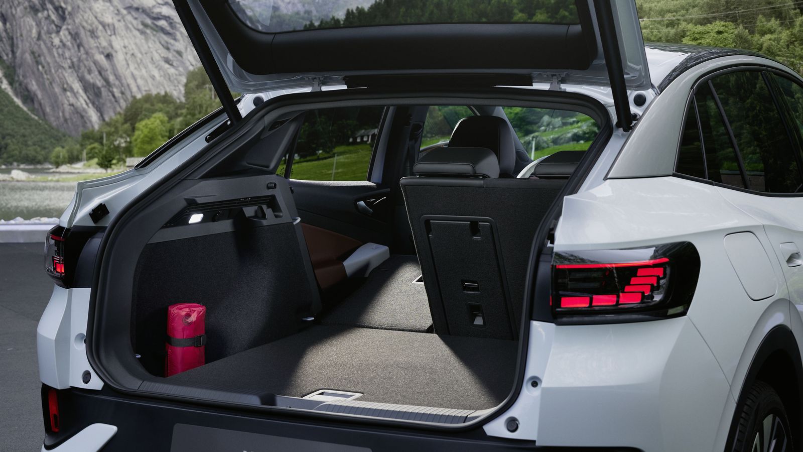 Son 549 litros de capacidad los disponibles en el maletero del ID.5: prácticamente como en el ID.4.
