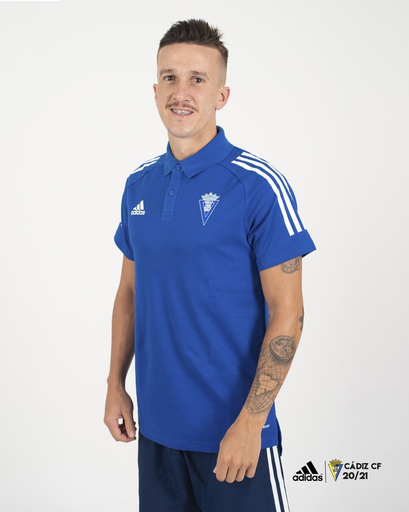 Líneas de entrenamiento y paseo para técnicos y jugadores.