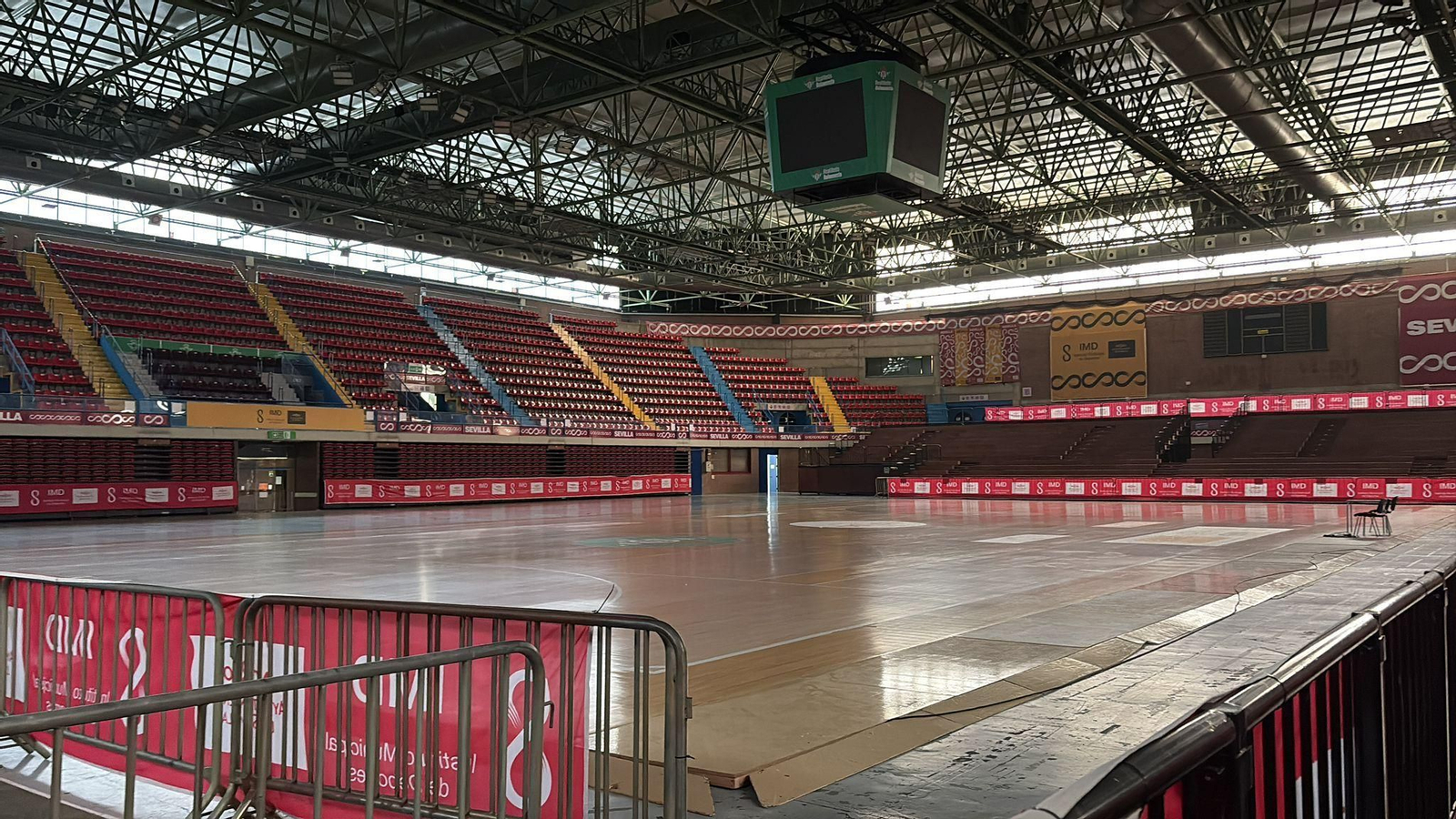 Imagen de la pista principal de San Pablo cuando fueron retiradas las canastas.