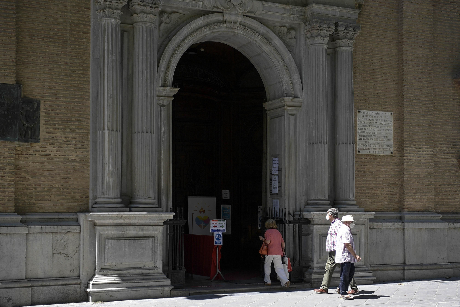 La Iglesia de Granada suspende en transparencia económica