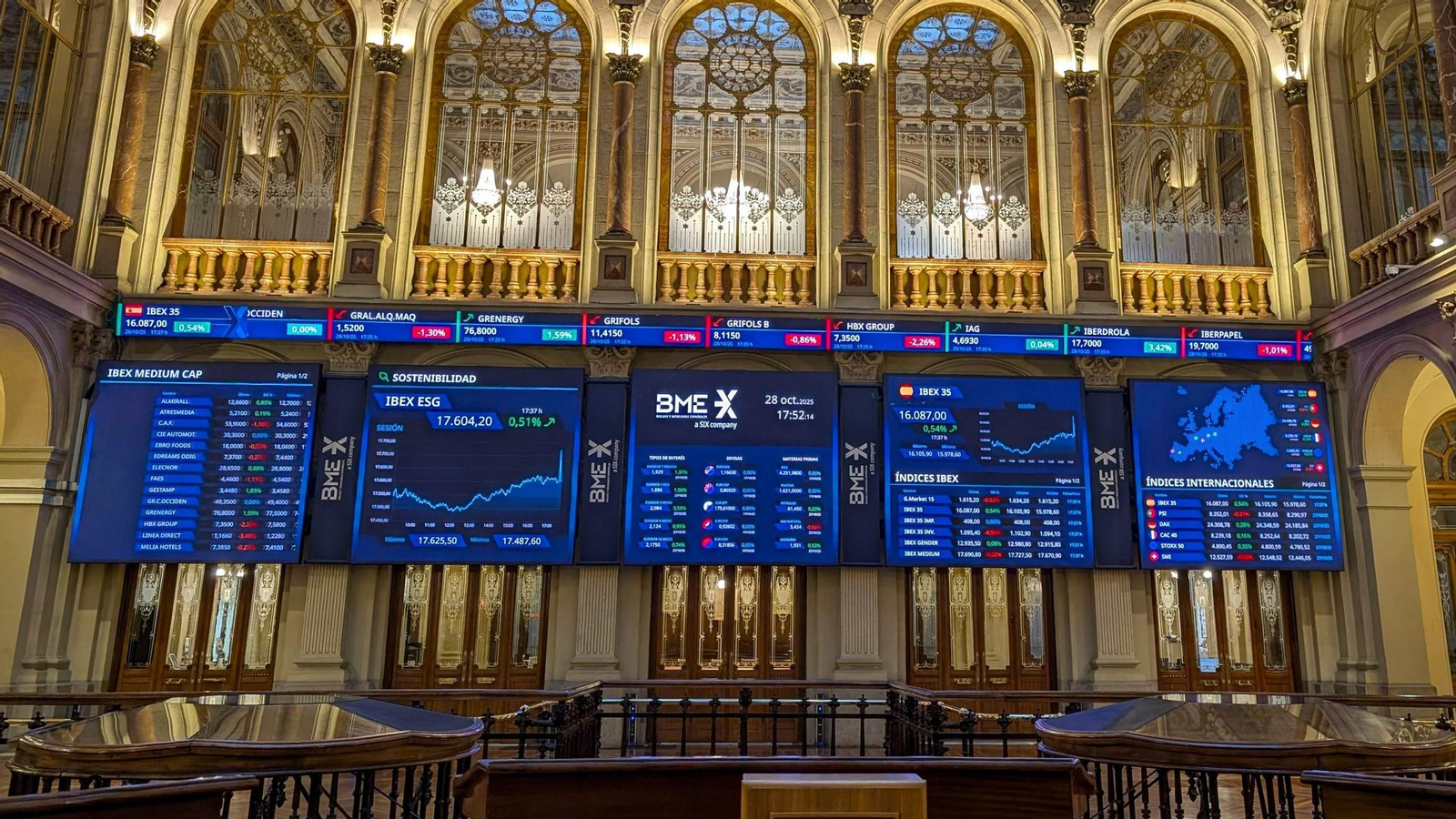 Imagen de la Bolsa de Madrid al cierre de ayer martes.