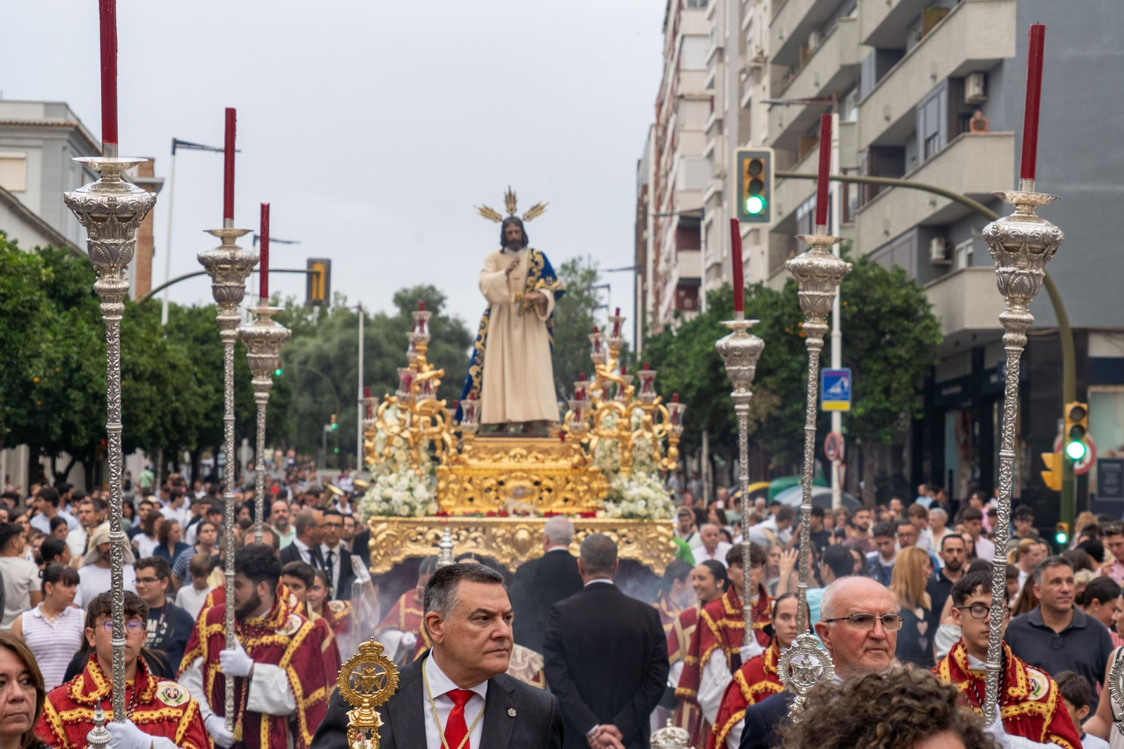 Imágenes del traslado del Cristo del Amor a la Concepción