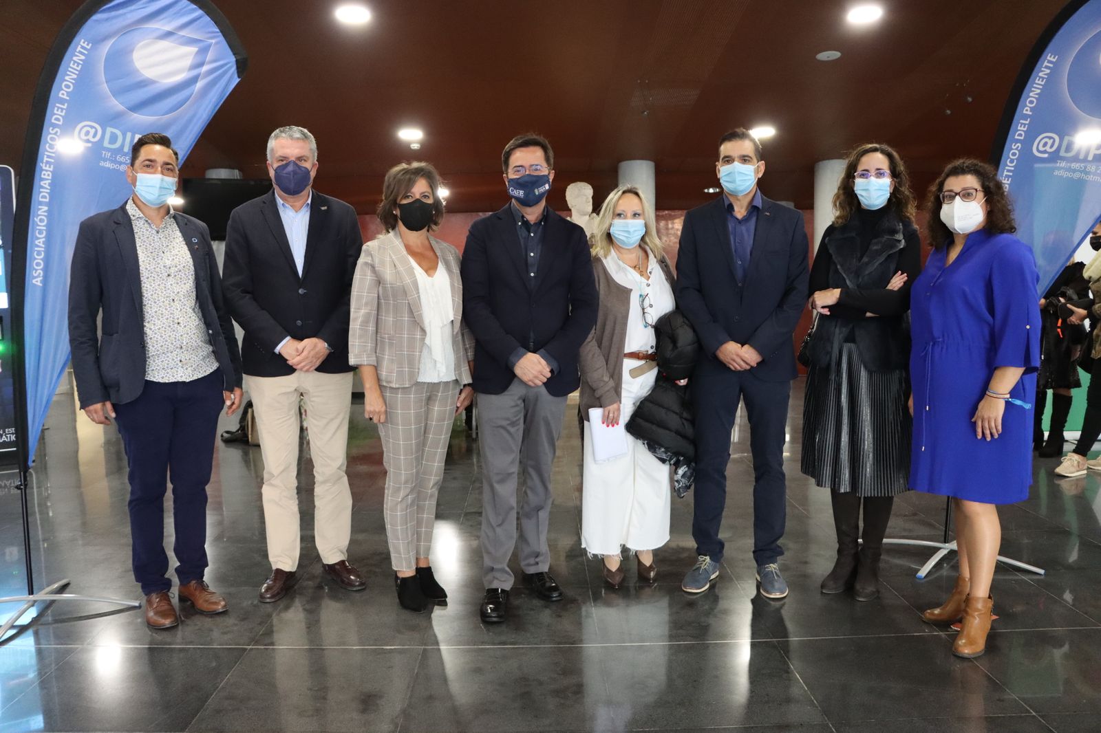 Participantes en la inauguración del congreso sobre diabetes en El Ejido.