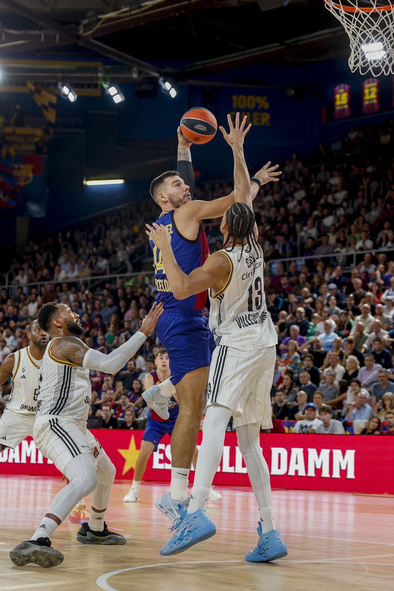 El Barça mastica plomo pero gana antes de jugar ante el Unicaja