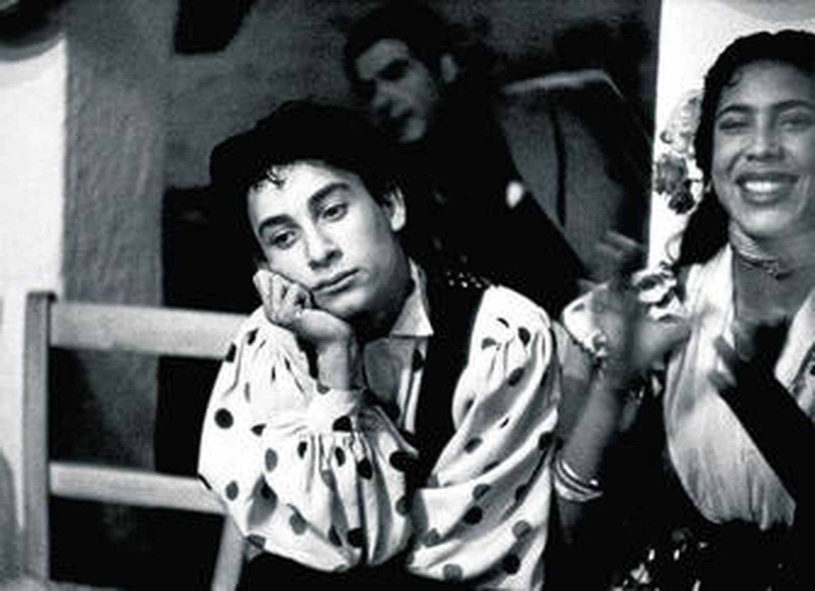 'Gitanos en Granada', fotografía de Inge Morath, una autora que supo captar el alma de España en sus retratos.