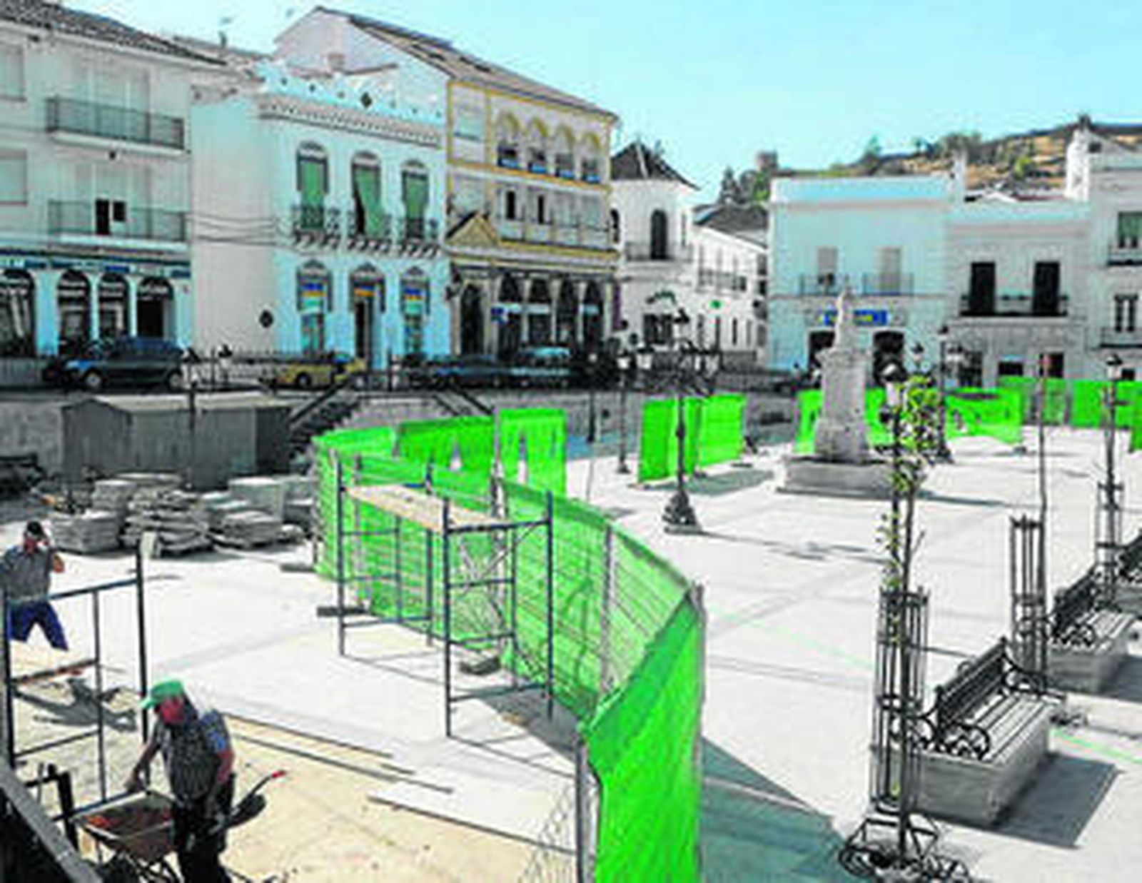 Obras que se están realizando en la Plaza Marqués de Aracena.