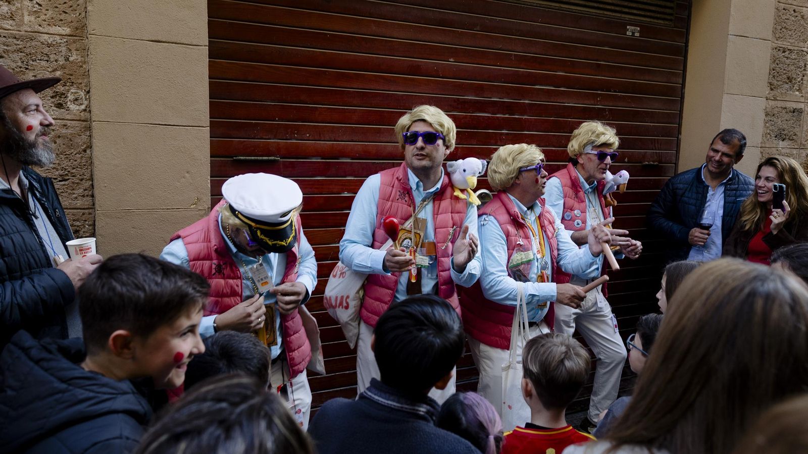 Las mejores imágenes del primer domingo de Carnaval de Cádiz
