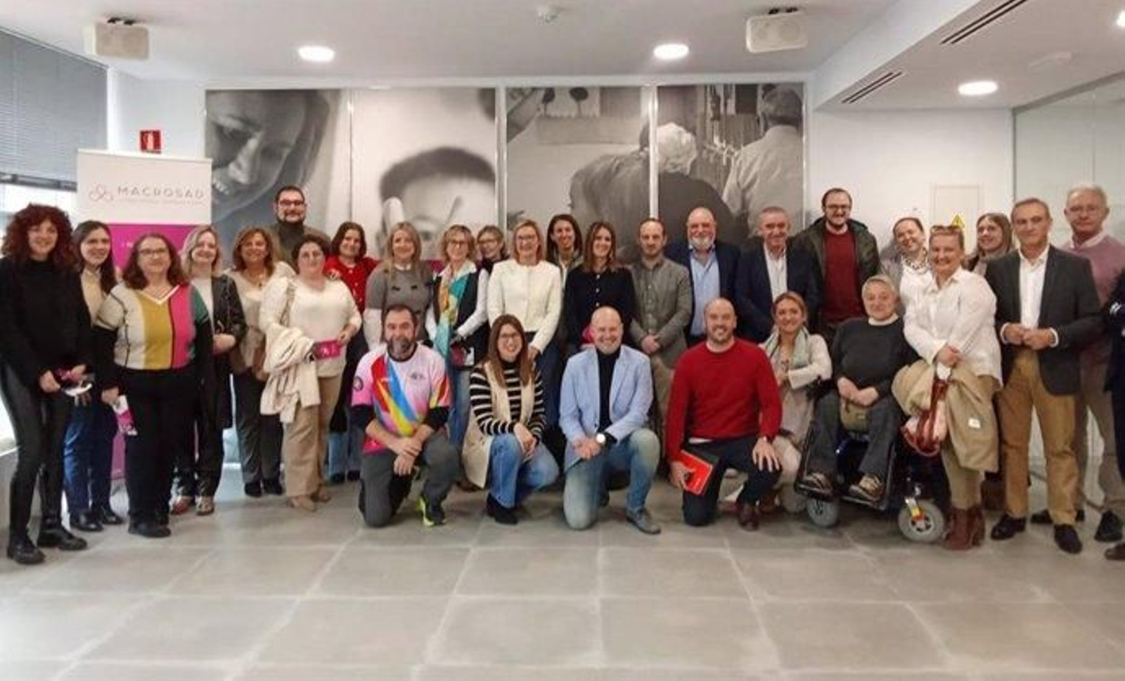 Foto de familia en la presentación de la iniciativa en Geolit.