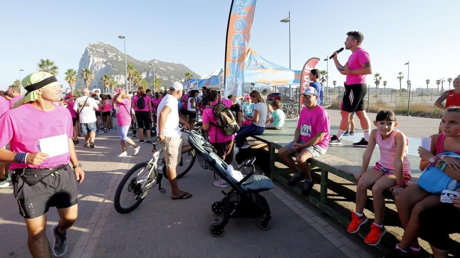 Fotos de la VI Carrera por la Mujer a beneficio de Apron