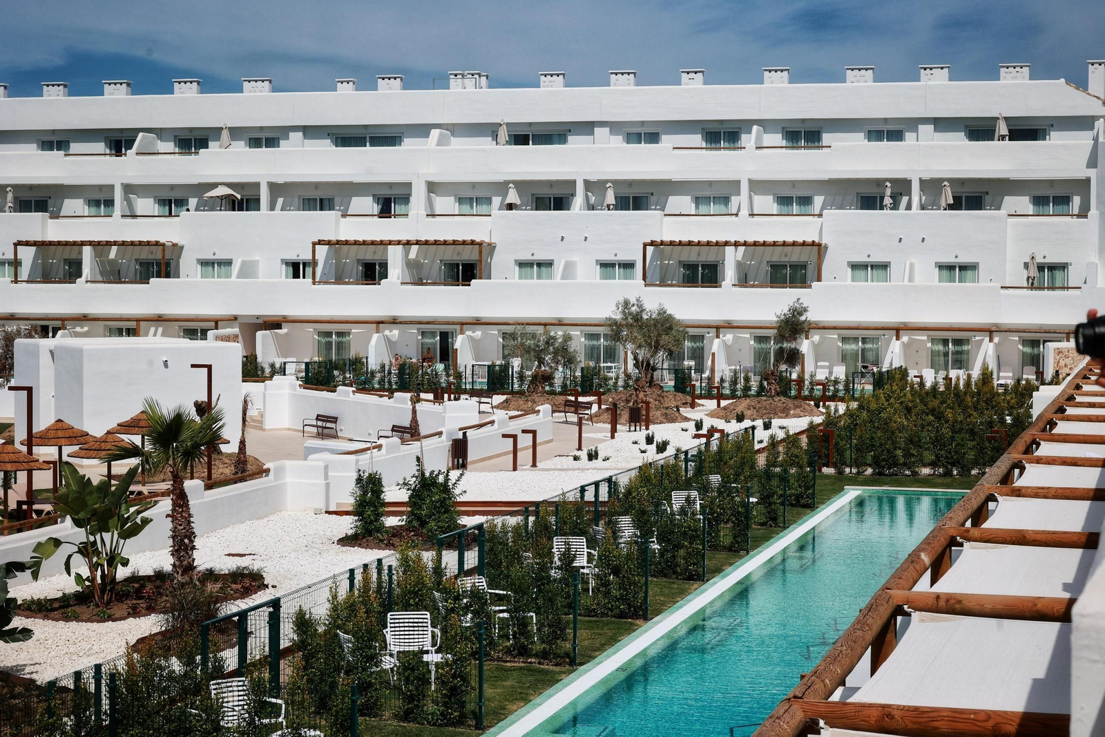 Inauguración oficial del hotel Punta Candor Suites en Rota