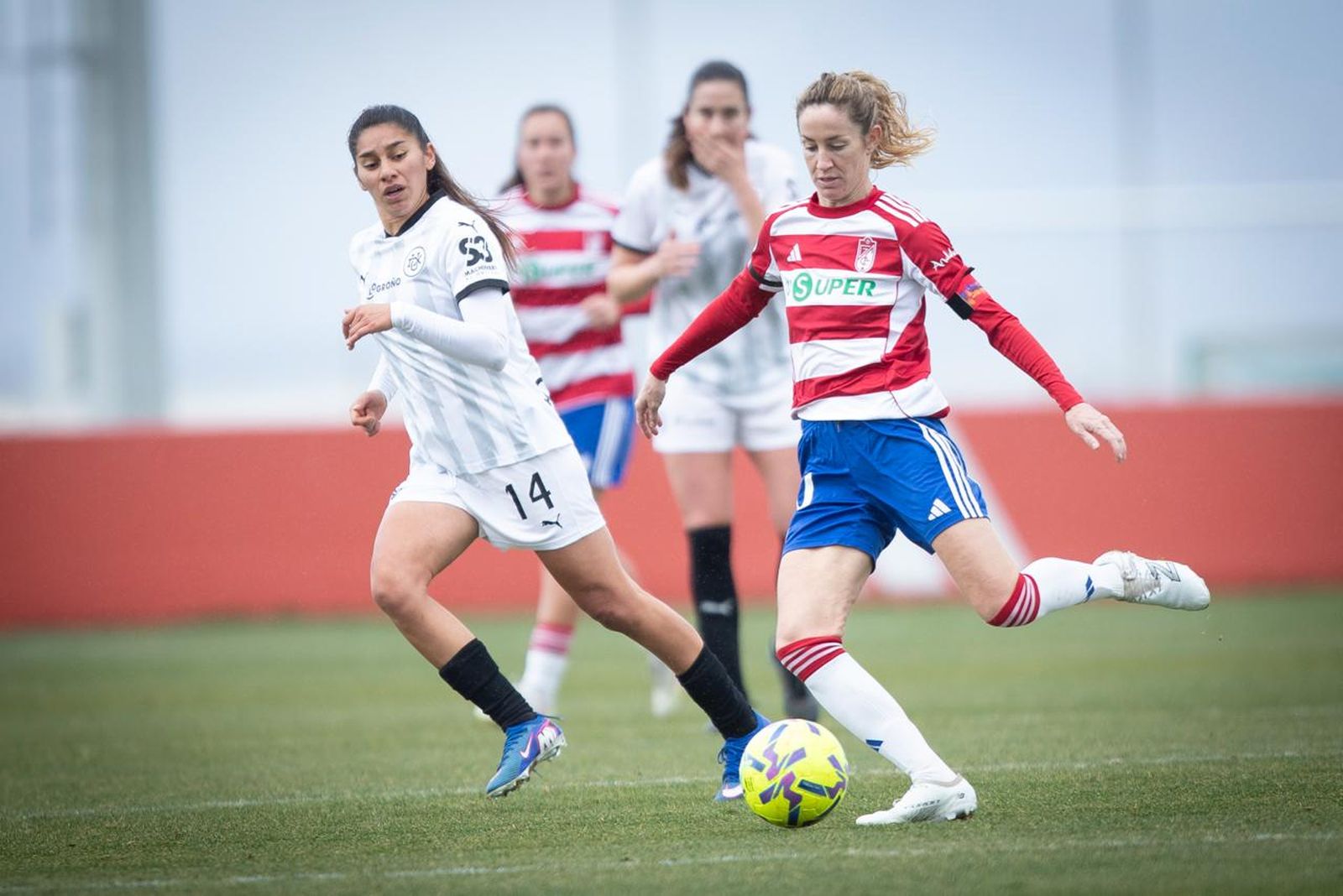 Las mejores imágenes del Granada Femenino-Dux Logroño