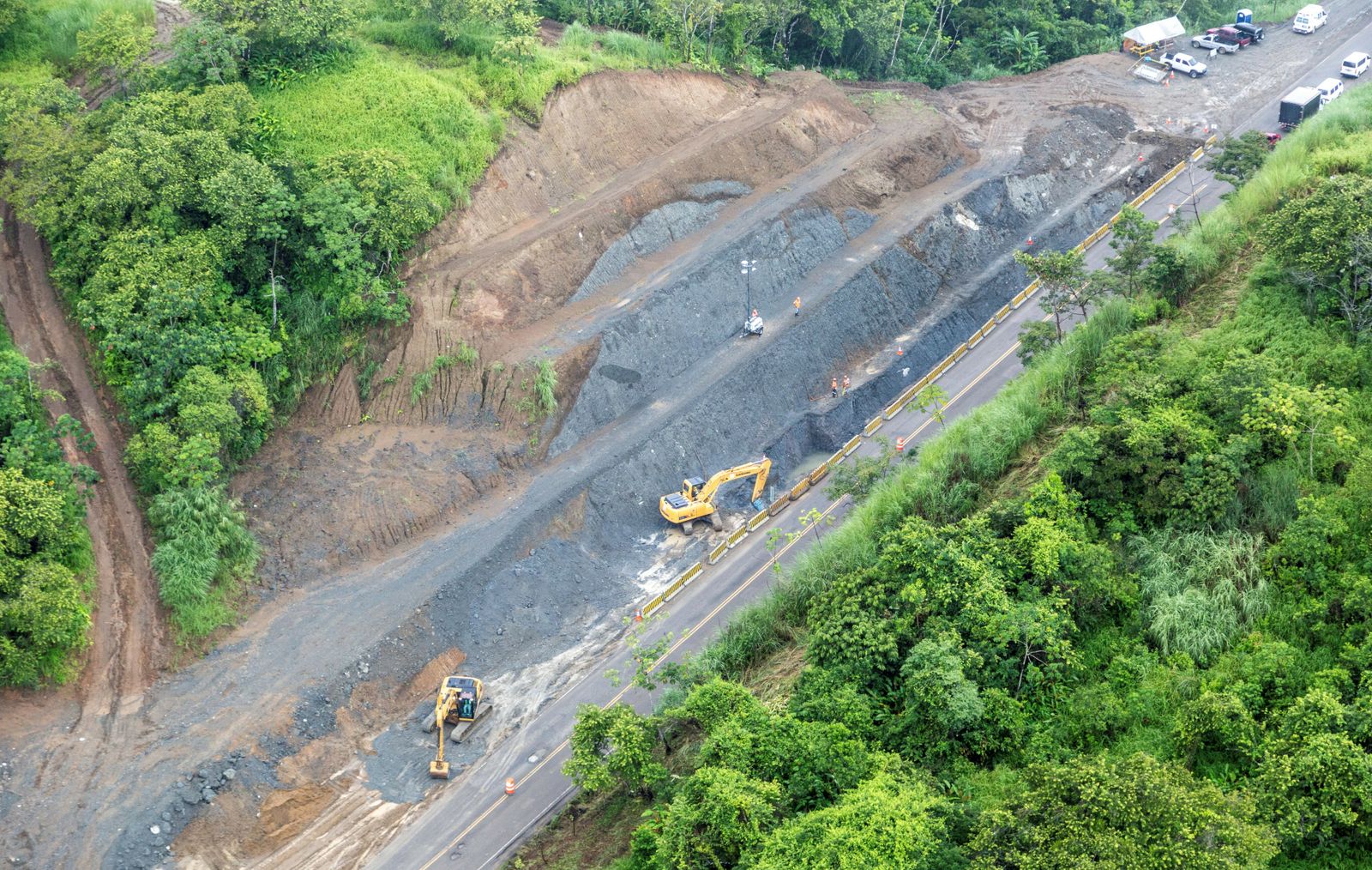 Obras para la acometida de conductos de agua potable en Panamá.