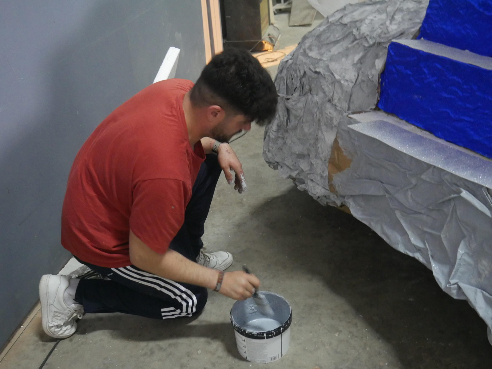 Imágenes de la elaboración de las carrozas tradicionales de Canjáyar