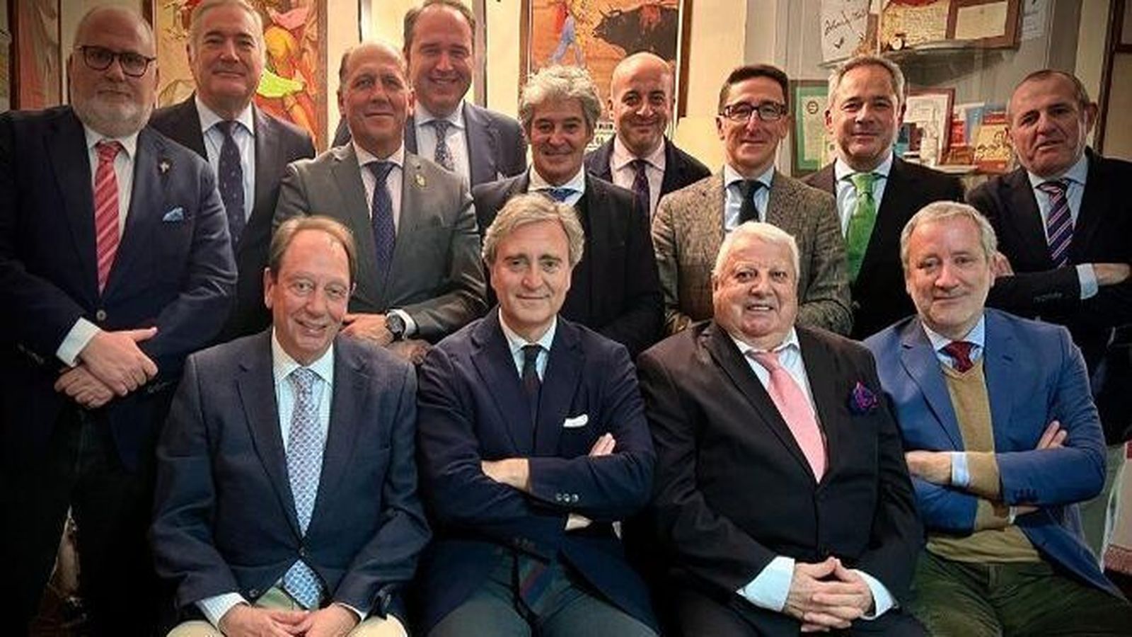 El capillismo sevillí , desatado