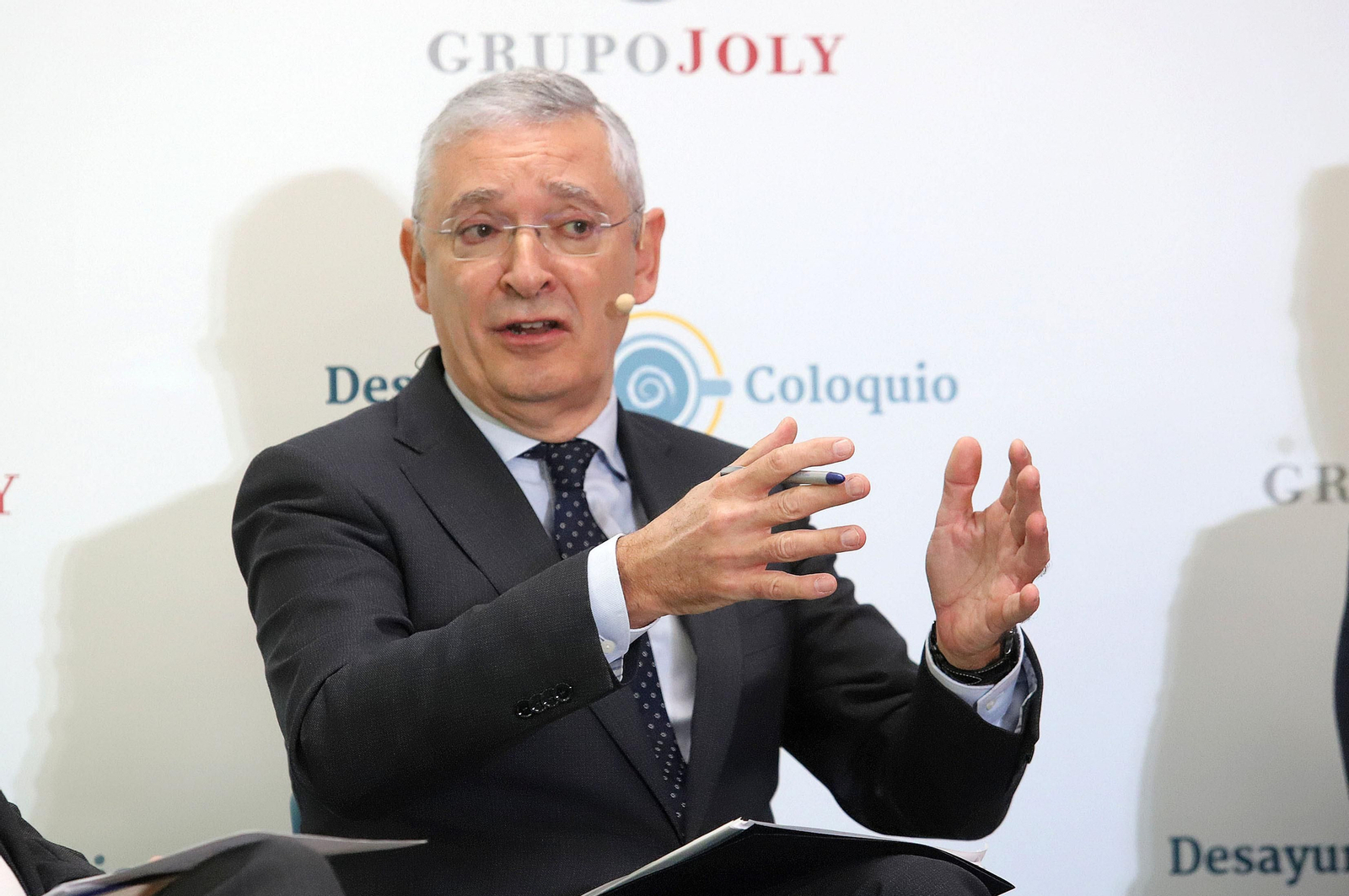 Imágenes del Desayuno Coloquio "Enomía azul, claves para el desarrollo sostenible" organizado por el Grupo Joly