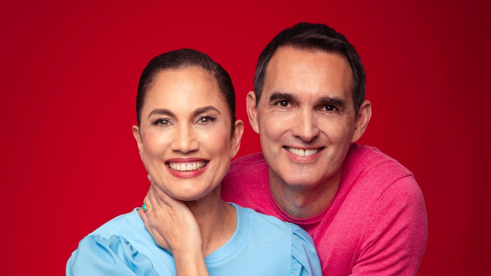 Toni Acosto y Juan Carlos Rubio en una foto promo de 'Una madre de película'