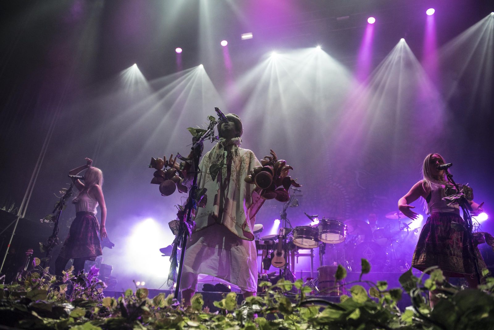 Descarga de adrenalina con el concierto de Crystal Fighters