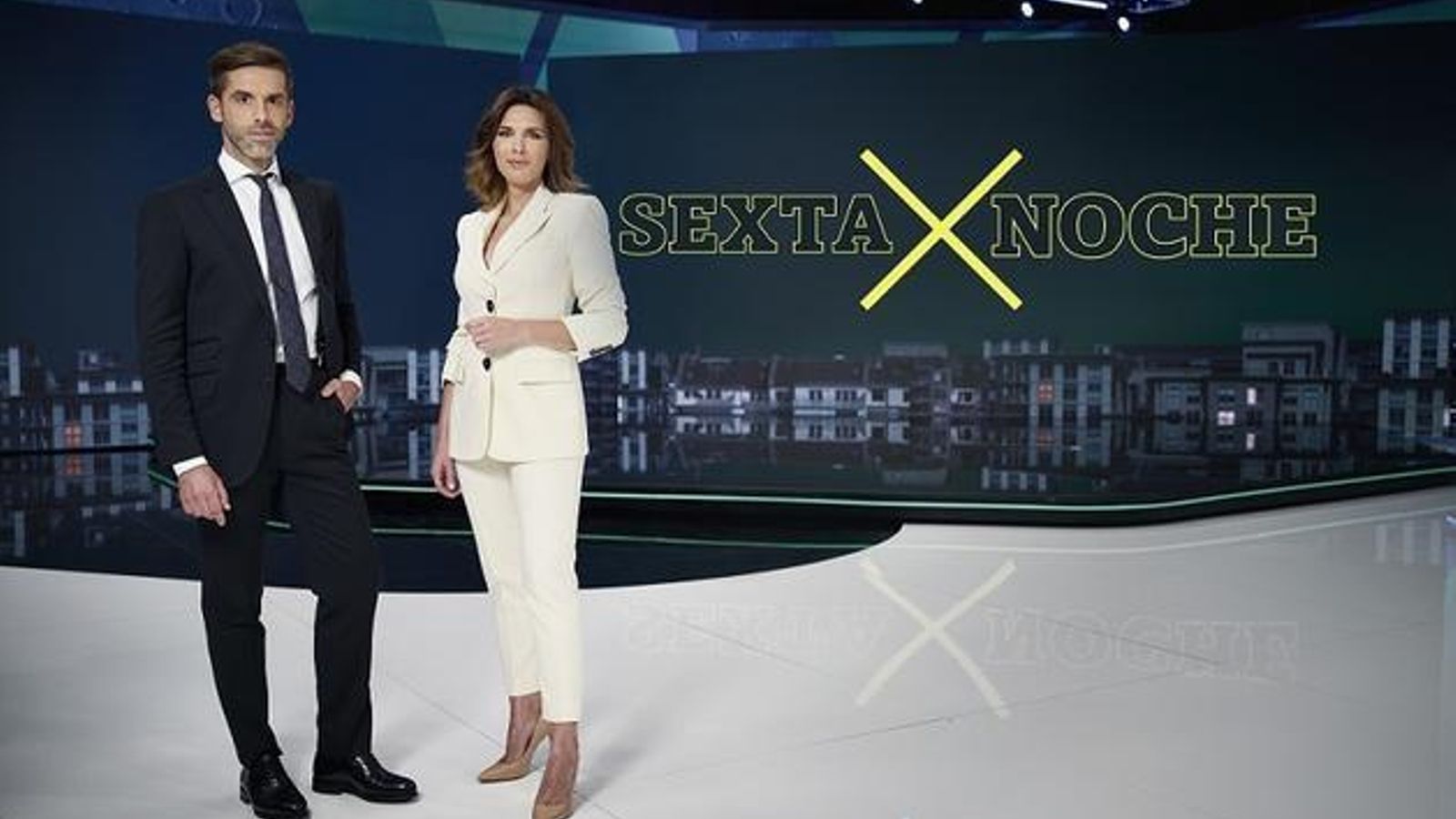 José Yélamo y Verónica Sanz, presentadores de 'La Sexta Noche'.