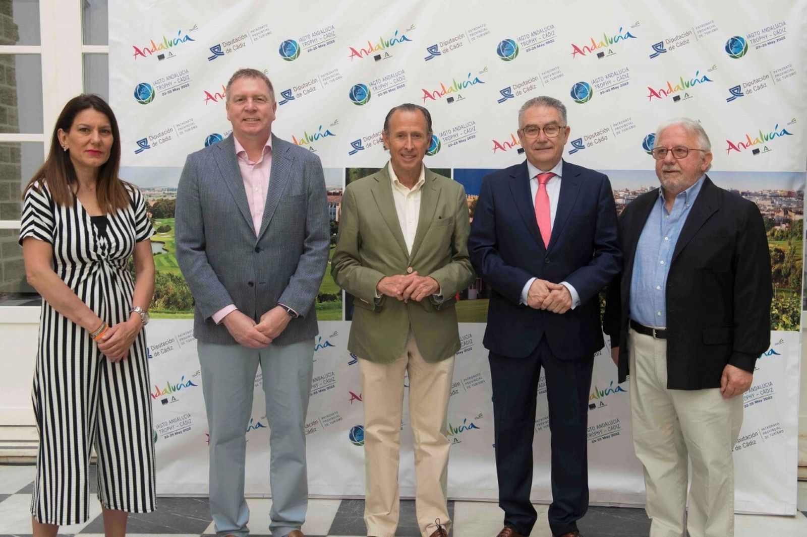 Las autoridades que presentaron ayer esta convención de touoperadores de golf.