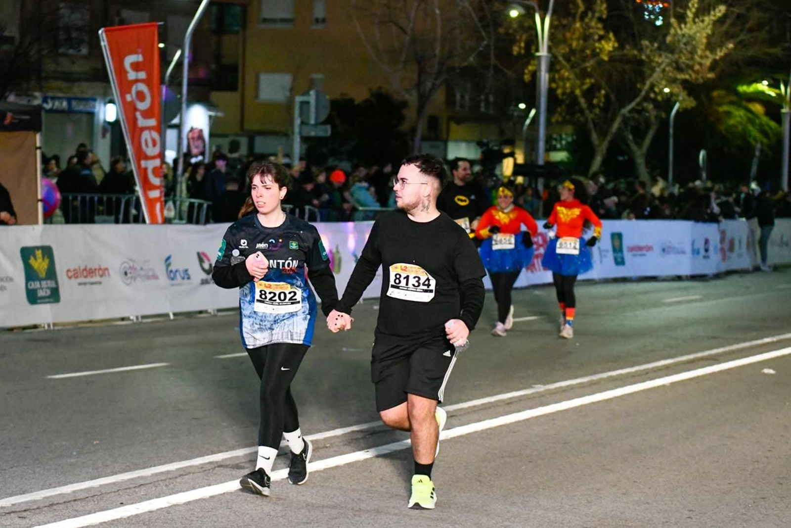 En imágenes: búscate en tu llegada a meta de la Carrera de San Antón 2025 (12)