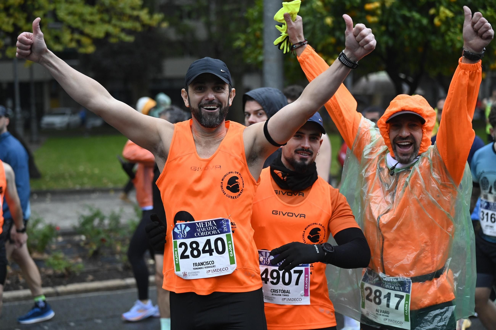 Las mejores fotos de la espectacular salida de la Media Maratón de Córdoba 2025