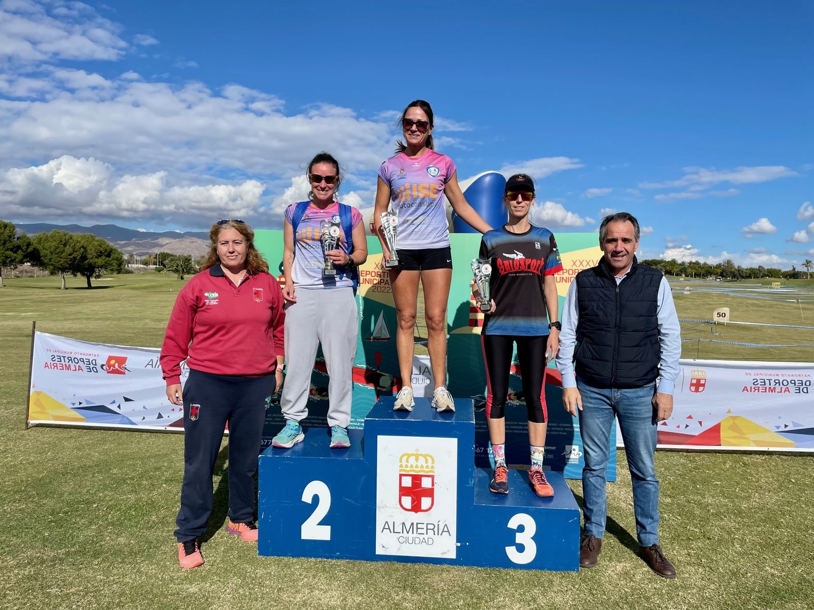 Podio de la categoría femenina