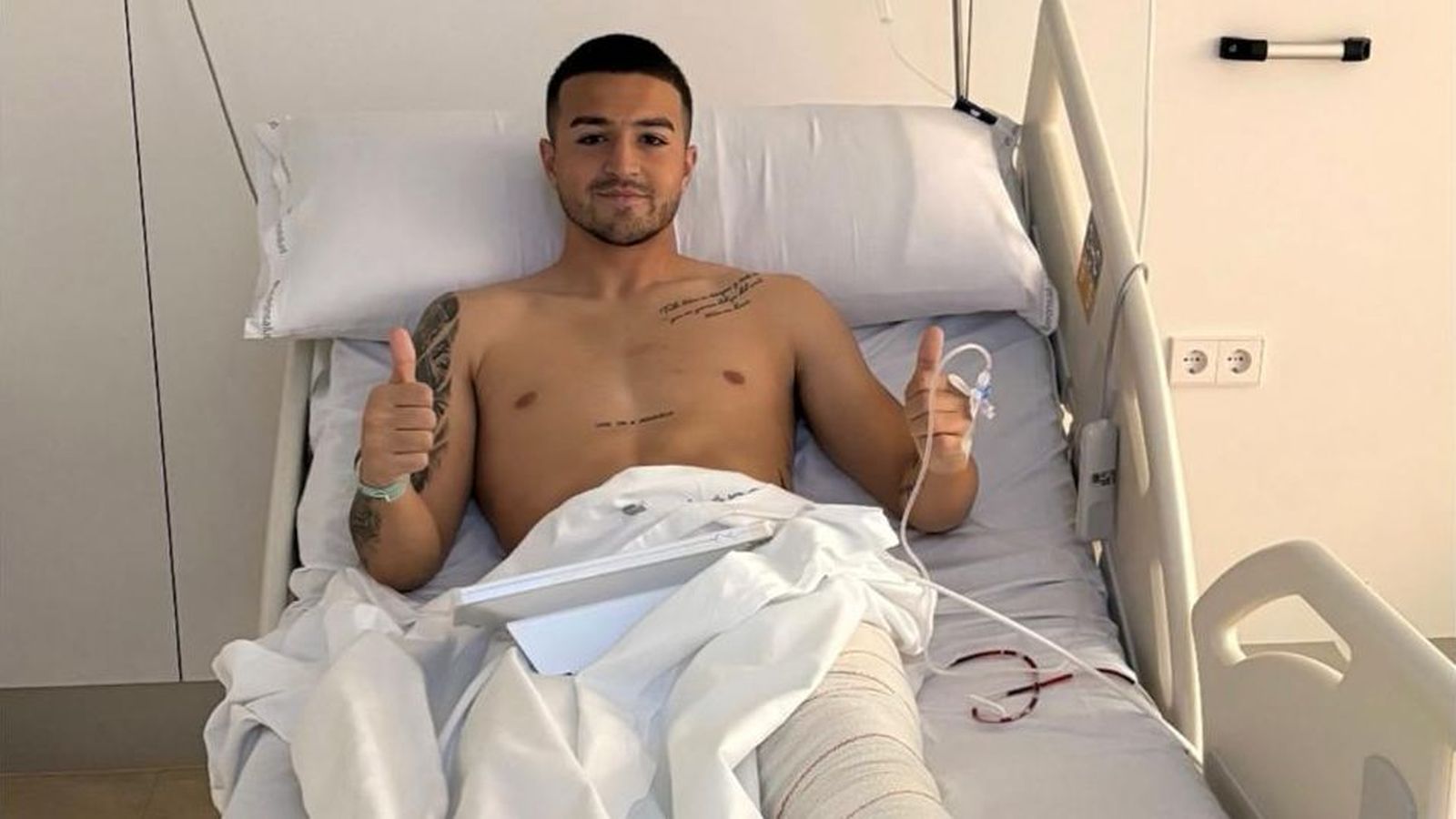 Adri Lopez, después de la operación