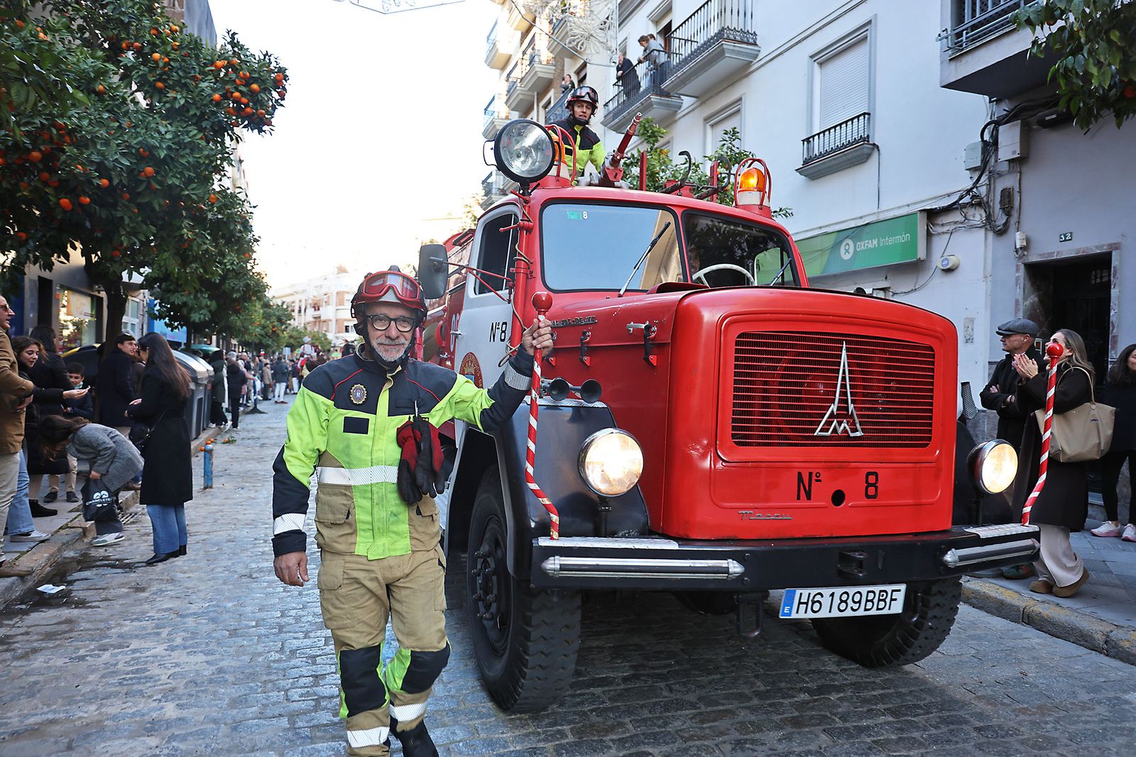 Las mejores fotografías de la salida y recorrido de la cabalgata de Reyes Magos 2026