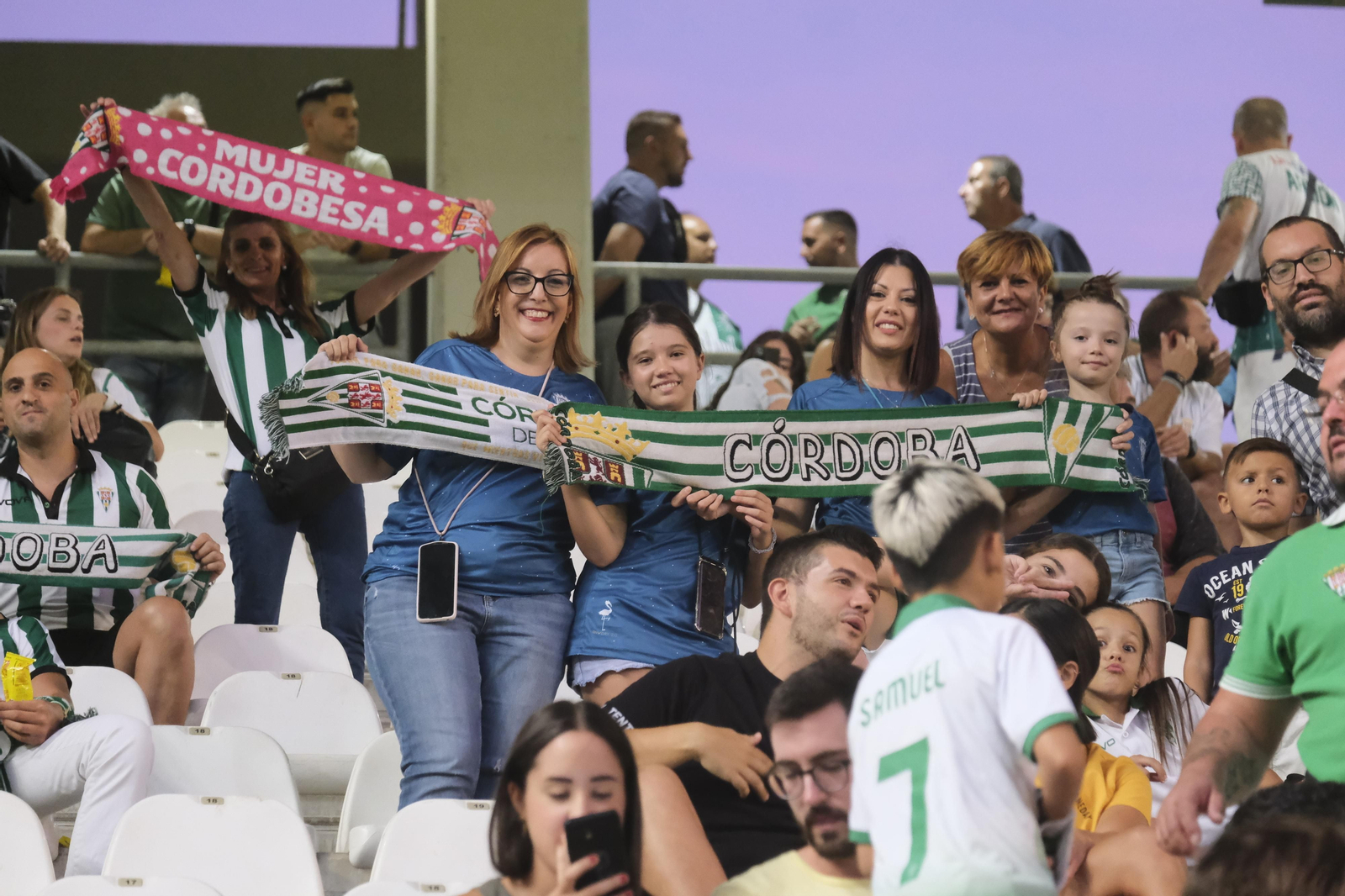 Las mejores fotos del ambiente en El Arcángel para el Córdoba CF - Ibiza