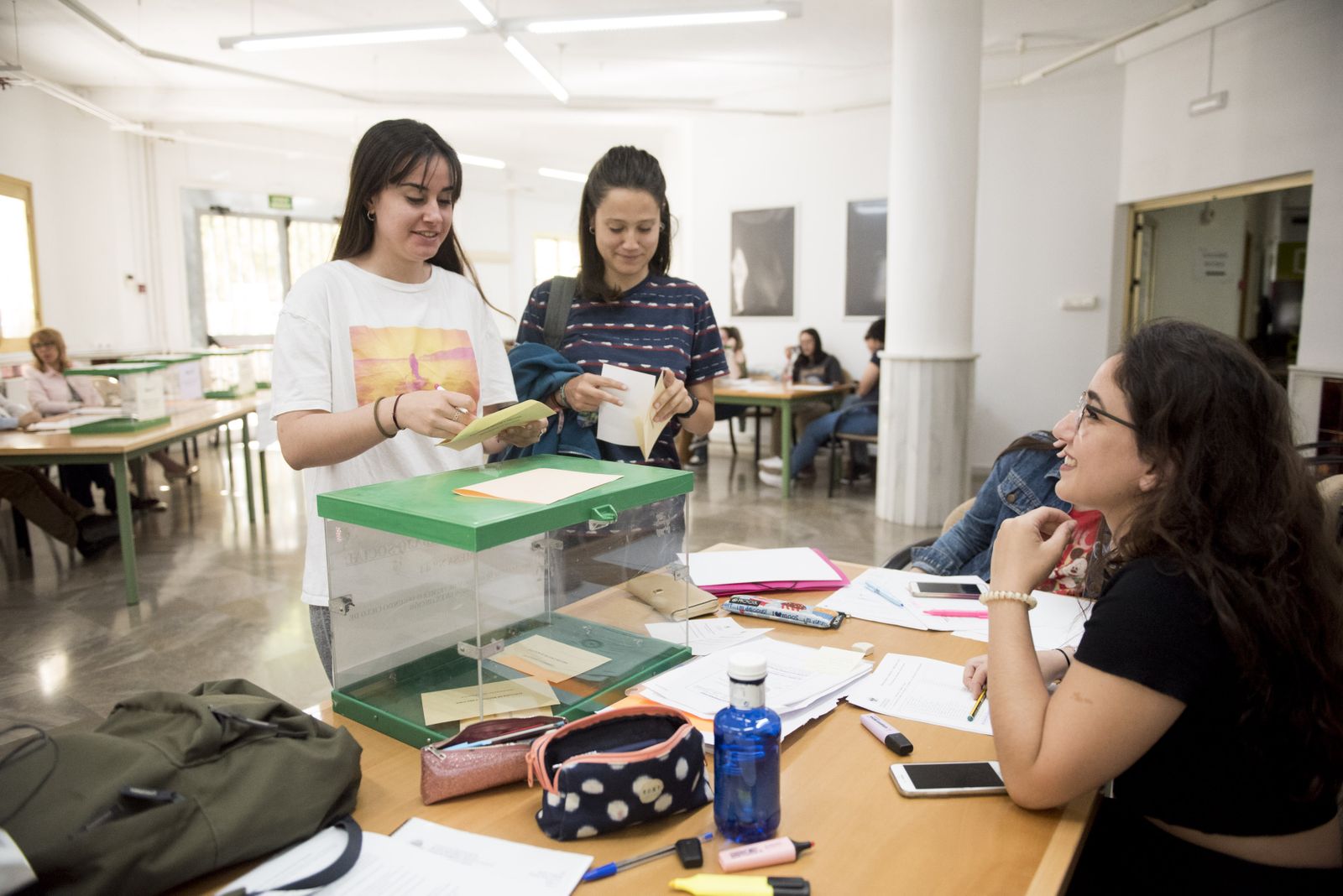 Las mejores imágenes de las elecciones en la UGR