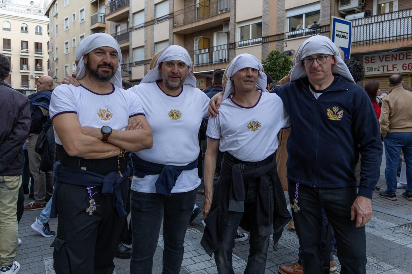 Las cofradías de la Vera Cruz, Expiración y Gran Poder lucen sus cortejos en la calle