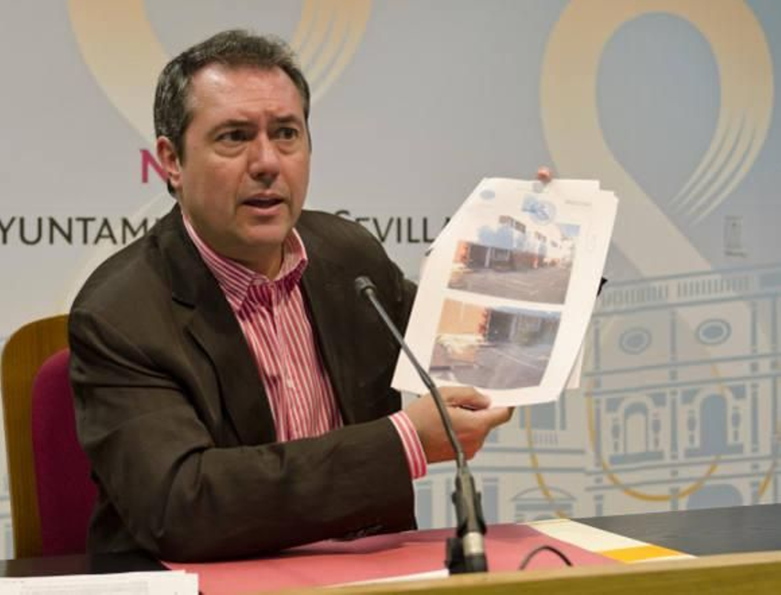 El PSOE señala a miembros del Gobierno en el expolio de la antigua comisaría