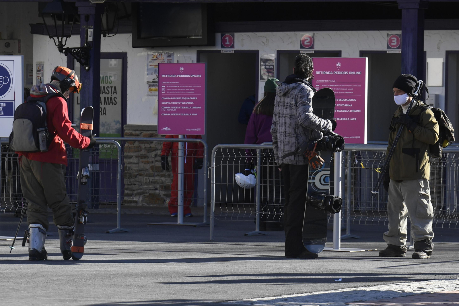 Fotos del último día de esquí en Sierra Nevada