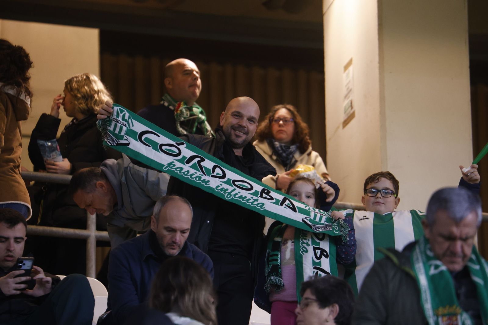 Las mejores fotos del ambiente en El Arcángel para el Córdoba CF - Burgos
