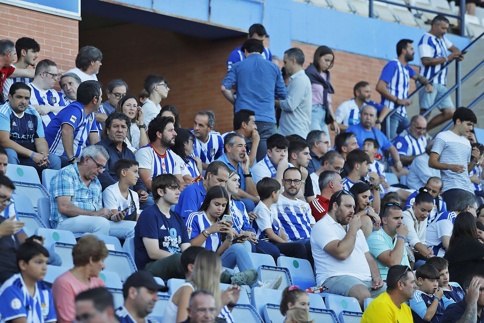 Imágenes del ambiente en el encuentro entre el Recreativo de Huelva y el CD Castellón