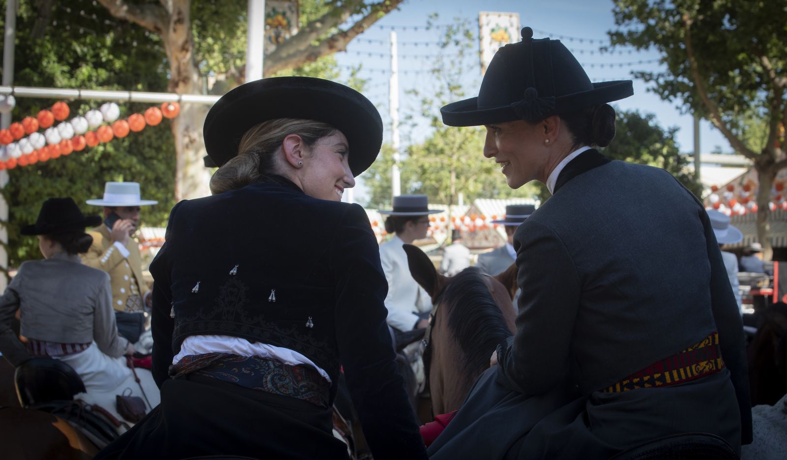 Estallido de colores en el miércoles de Feria de Abril 2023