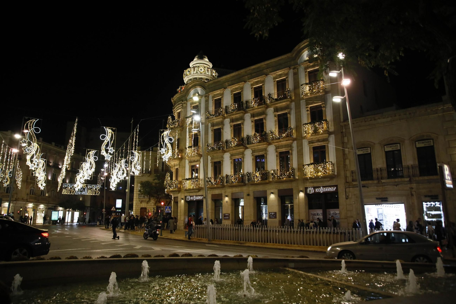Las mejores imágenes del encendido navideño en Almería