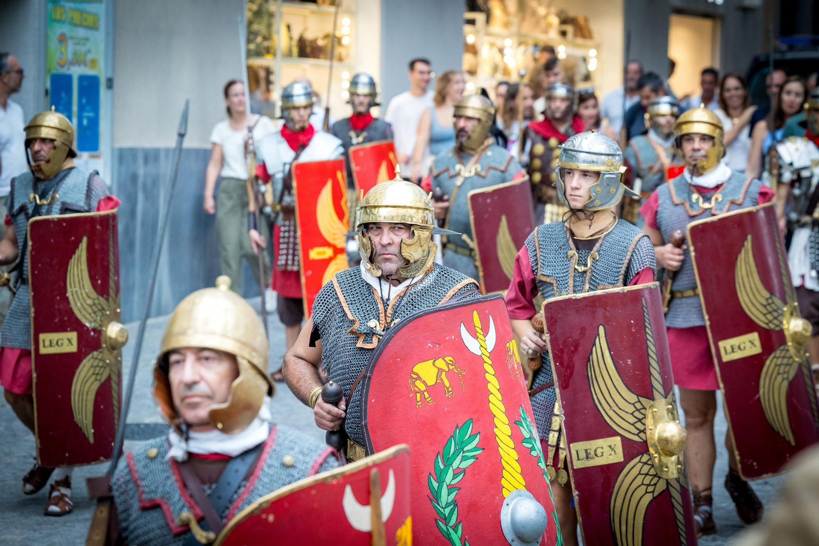 Las imágenes de la procesión del triunfo de Balbo el Menor en Cádiz Romana